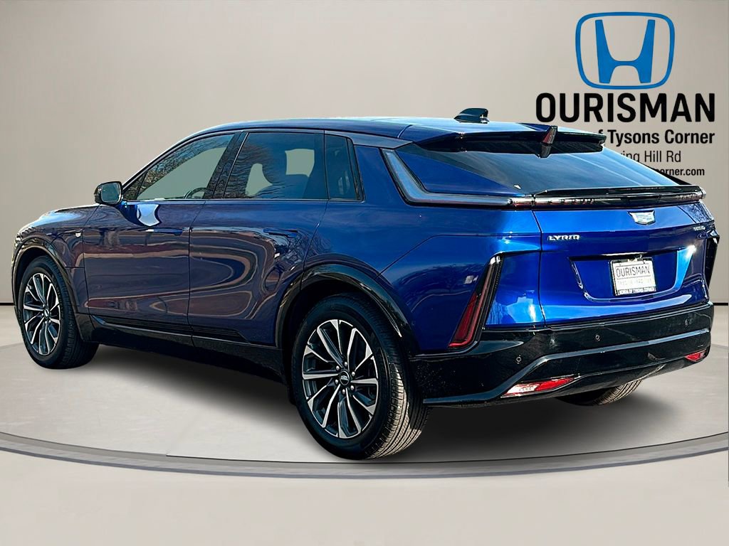 Used 2024 Cadillac Lyriq Sport image 3