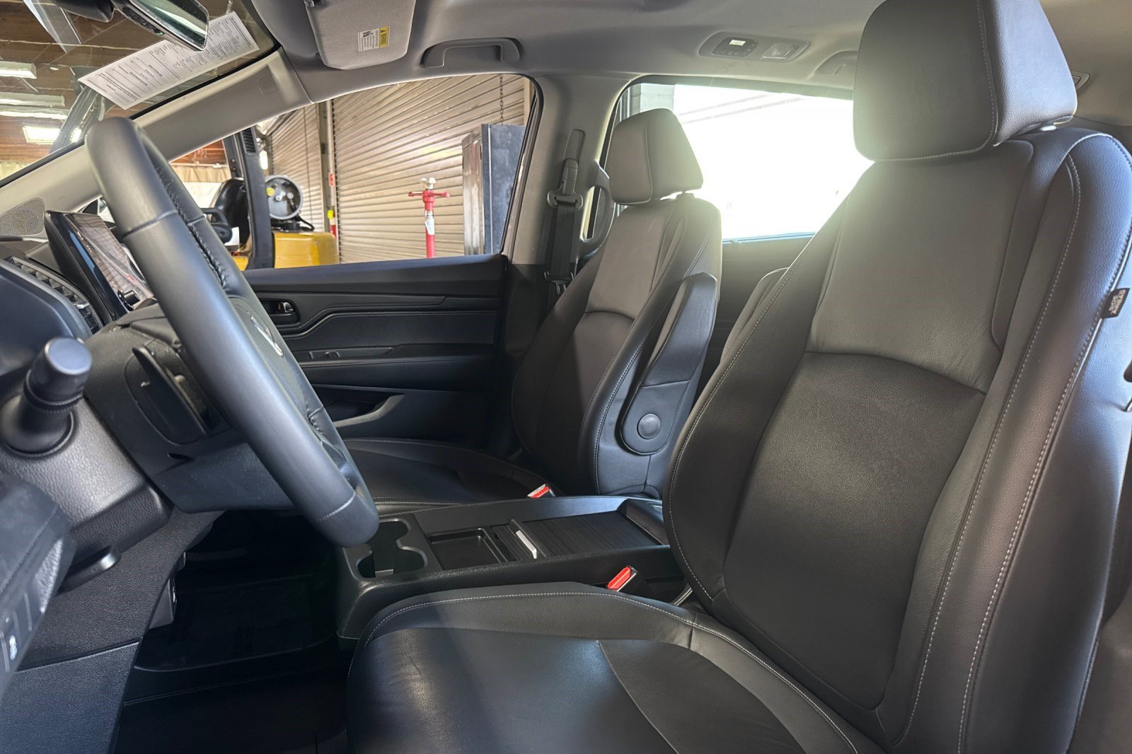 Used 2024 Honda Odyssey EX-L image 25