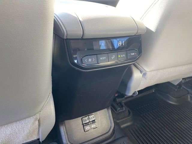 Used 2024 Toyota Highlander XLE image 18