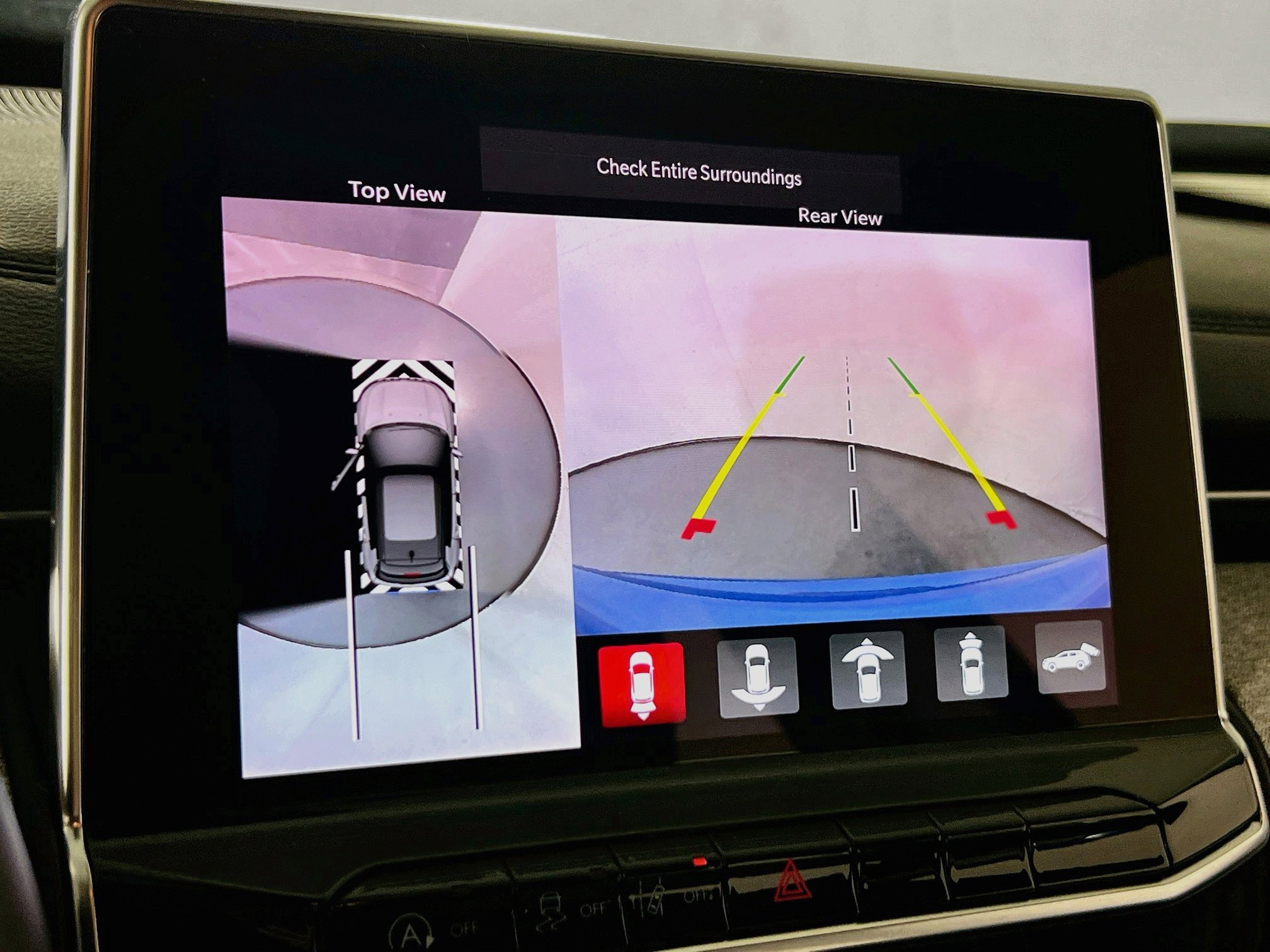 Used 2022 Jeep Compass Latitude w/ Sun and Sound Group AWD/4WD image 13