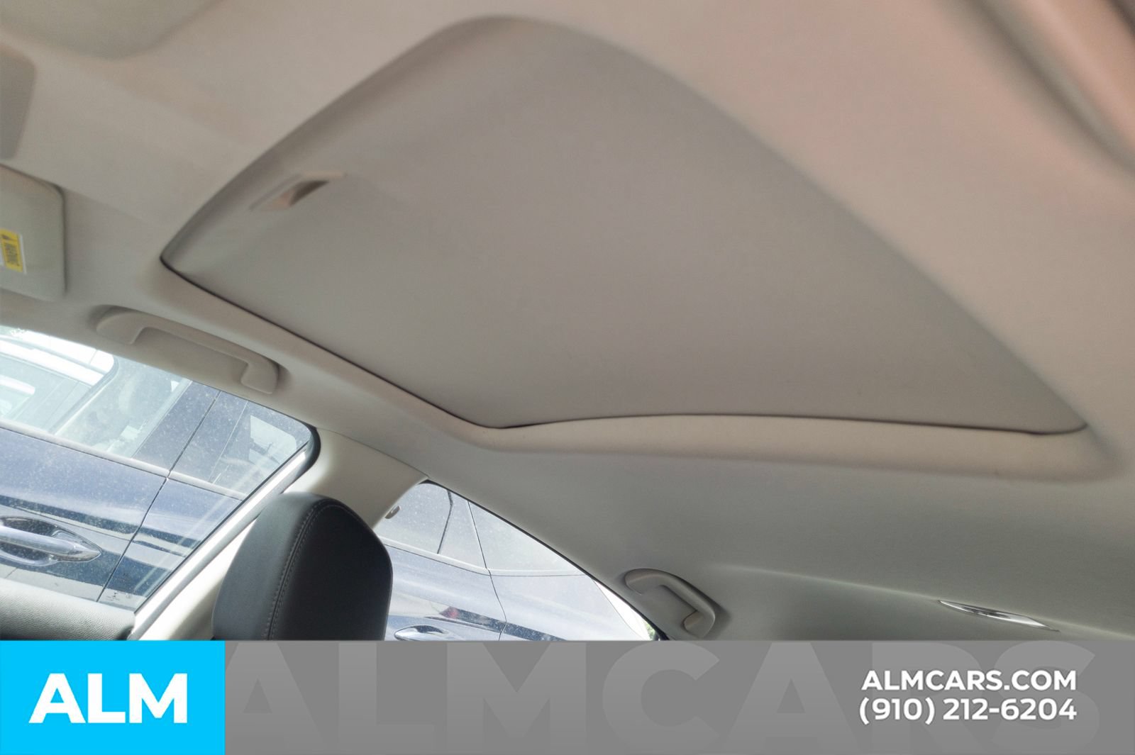 Used 2017 Honda Civic Touring image 8