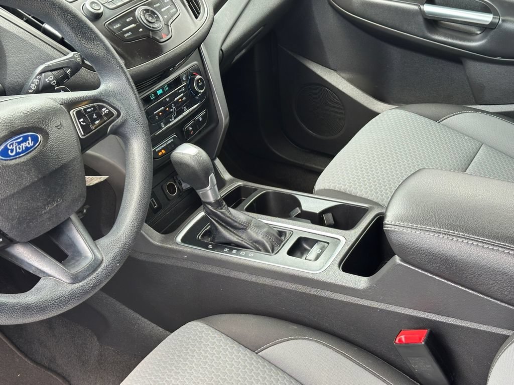 Used 2017 Ford Escape SE FWD image 18