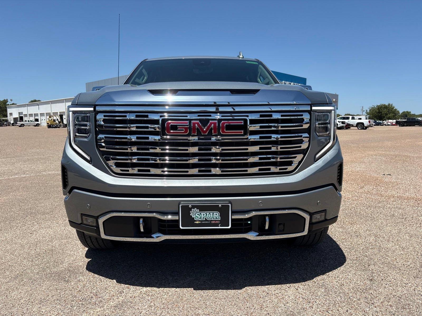 New 2026 GMC Sierra 1500 Denali w/ Denali Reserve Package AWD/4WD image 9