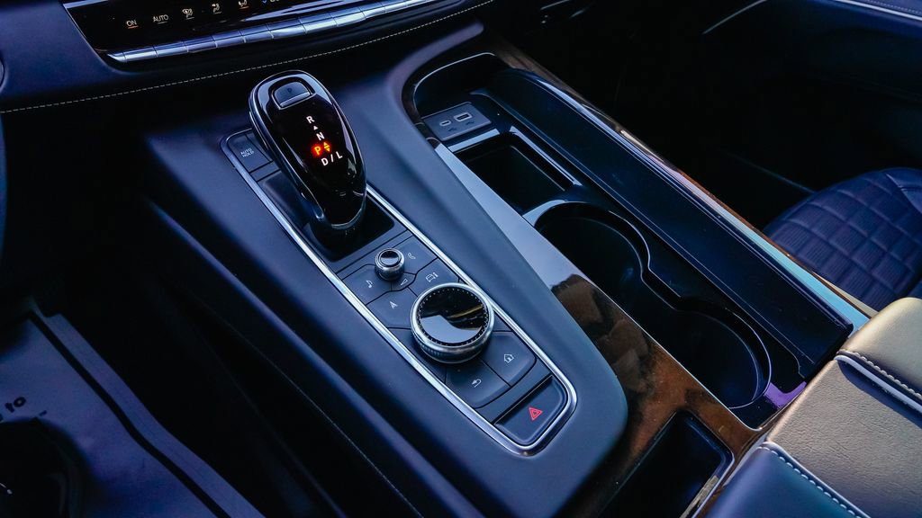 Certified 2024 Cadillac Escalade ESV Sport Platinum image 20