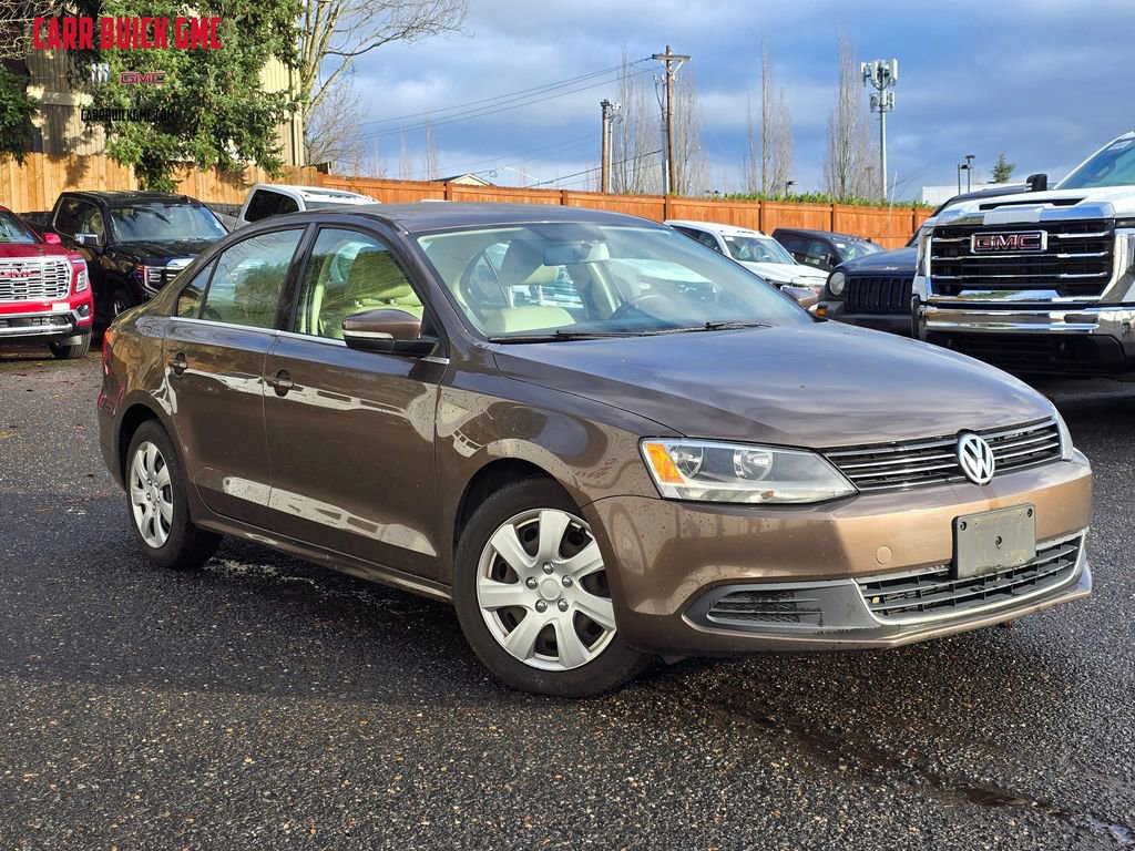 Used 2013 Volkswagen Jetta SE