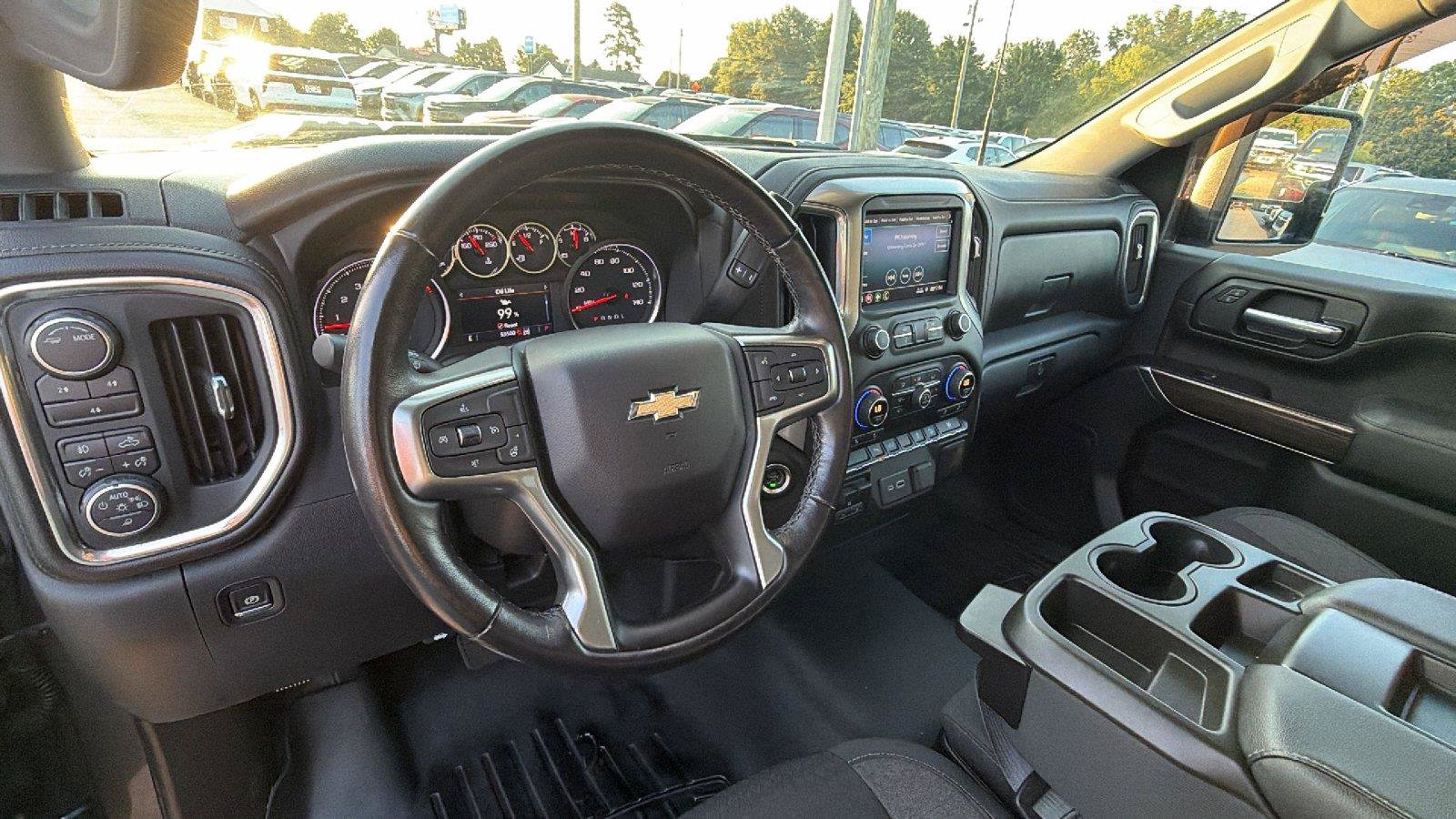 Used 2020 Chevrolet Silverado 2500 LT w/ All Star Edition AWD/4WD image 3