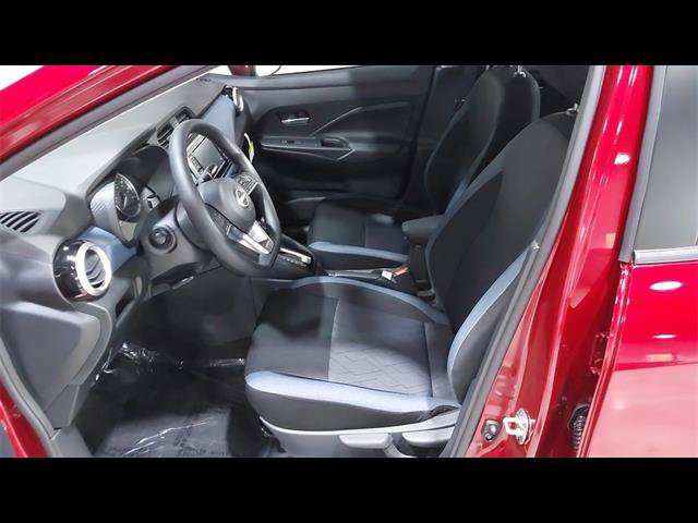 Used 2025 Nissan Versa SV w/ Trunk Package FWD image 20