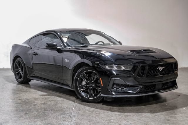 Used 2024 Ford Mustang GT RWD image 7