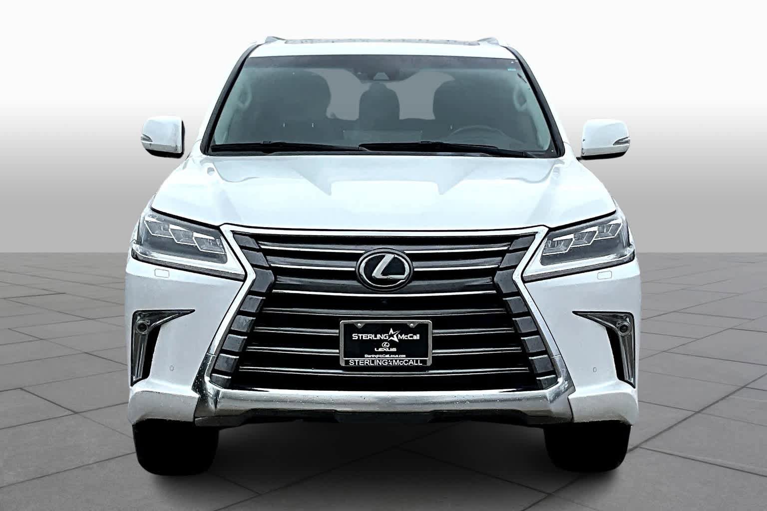 Used 2020 Lexus LX 570 4WD w/ Luxury Package image 4