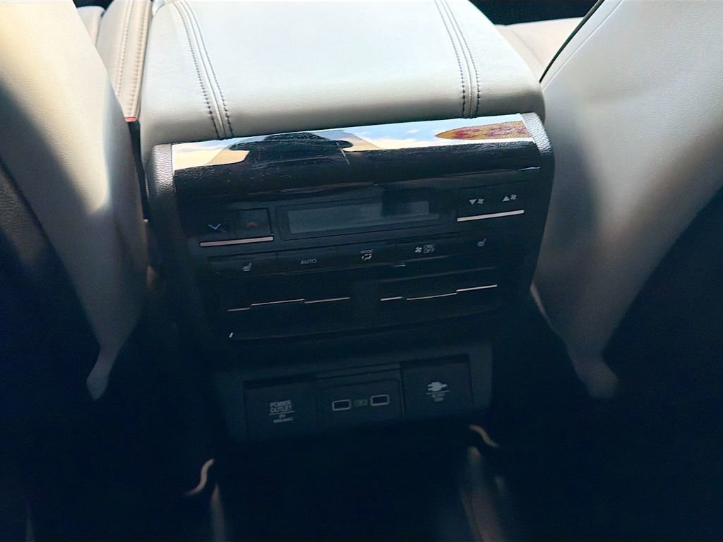Used 2023 Acura MDX SH-AWD w/ Advance Package image 20