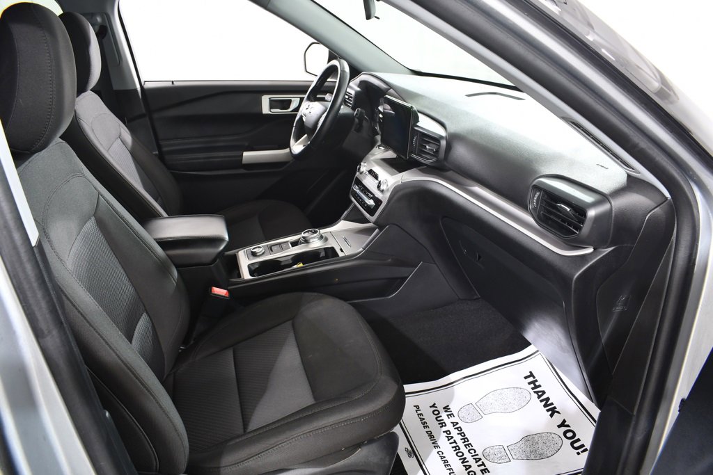 Used 2022 Ford Explorer XLT w/ Class IV Trailer Tow Package image 10