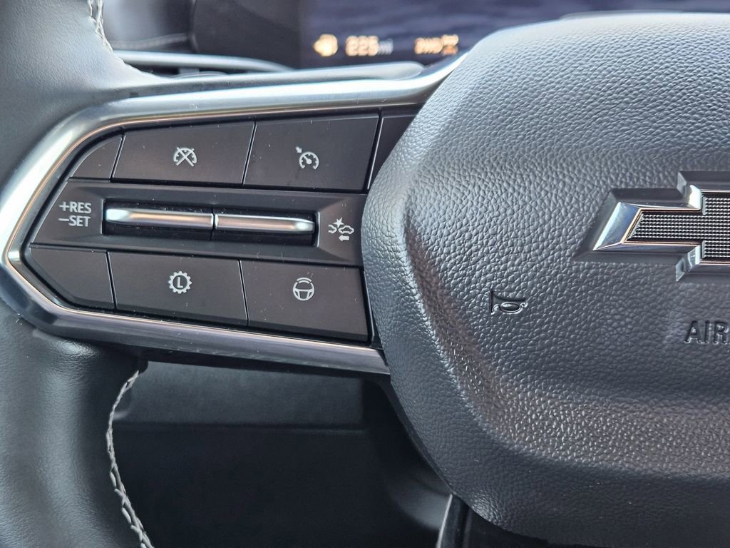 Used 2025 Chevrolet Traverse Z71 w/ Enhanced Driving Package image 35