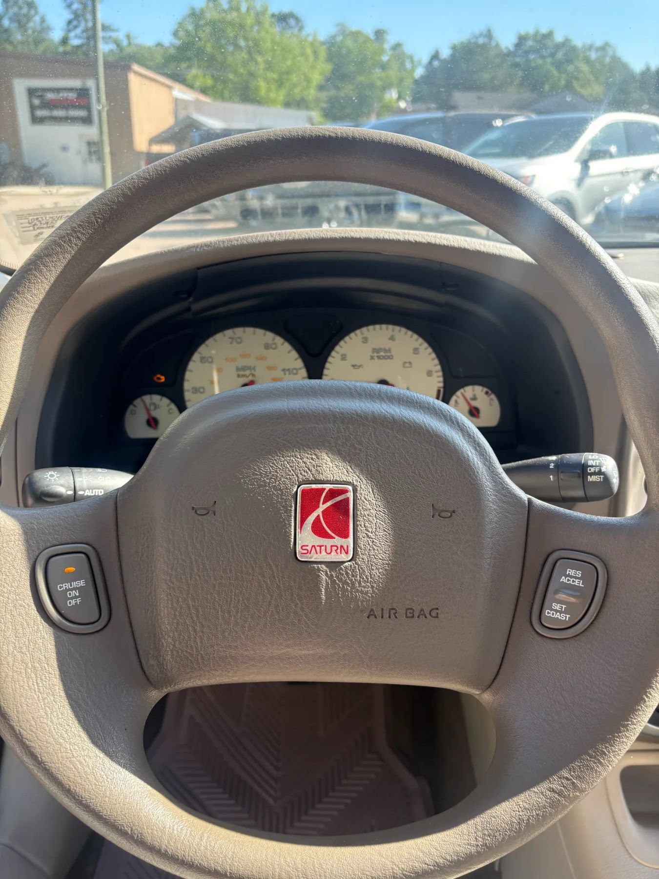 Used 2003 Saturn L-Series L200 w/ Audio Pkg I FWD image 14