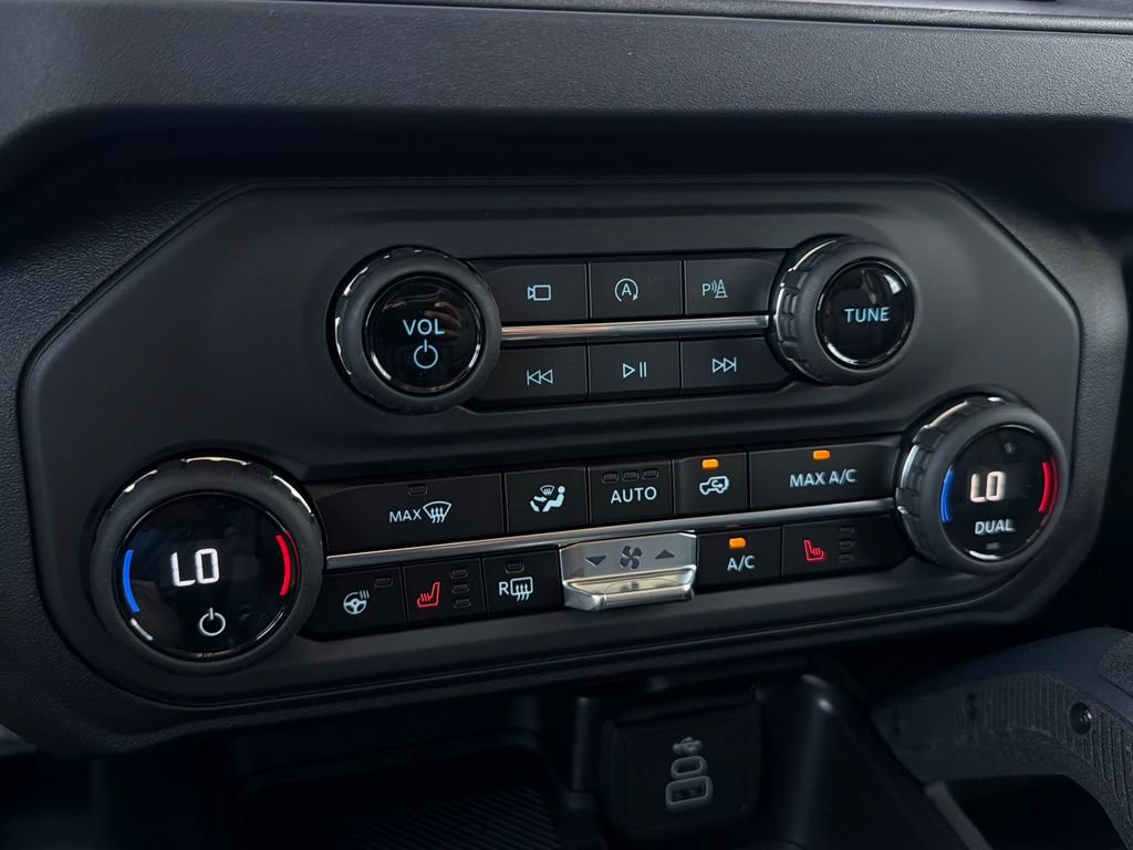 New 2026 Ford Bronco Badlands AWD/4WD image 18