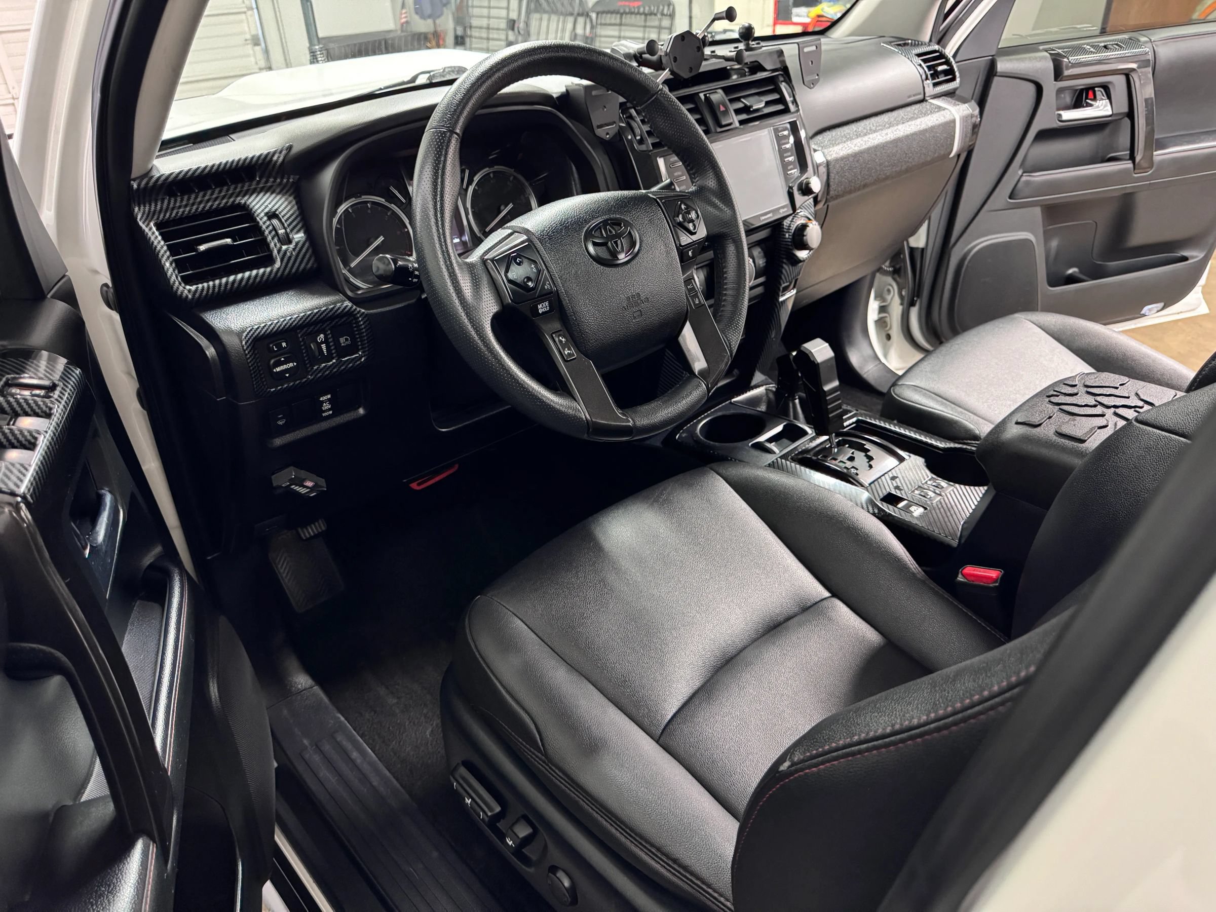 Used 2021 Toyota 4Runner TRD Off-Road Premium w/ Moonroof Package AWD/4WD image 22