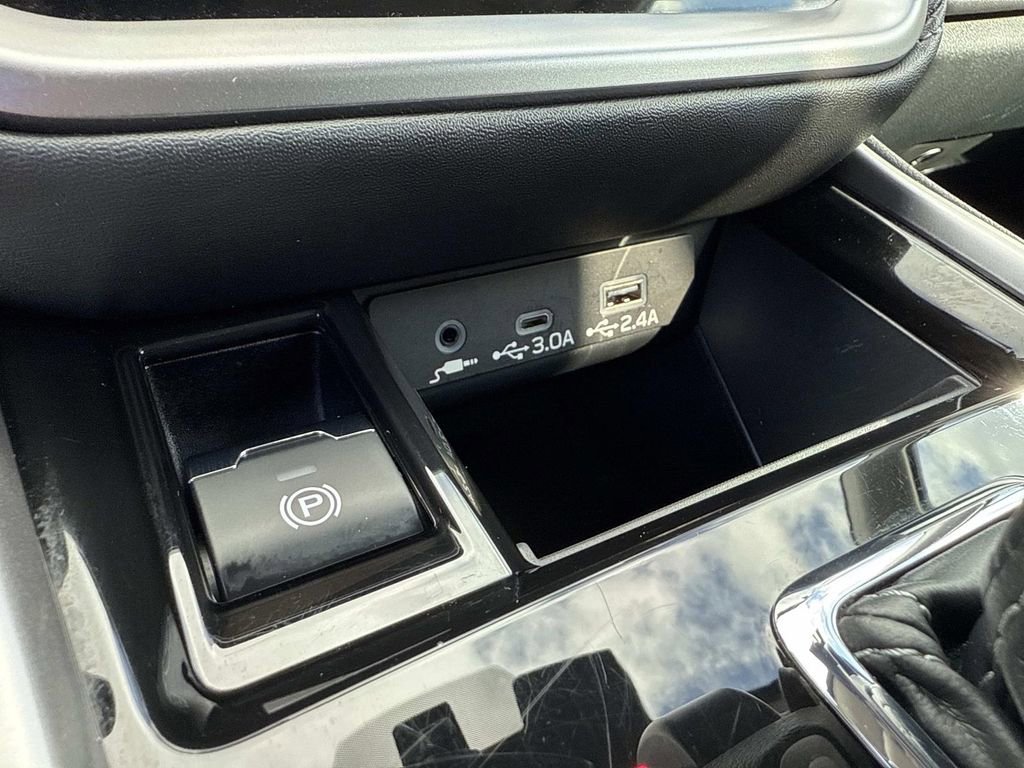 Used 2025 Subaru Outback Limited w/ Popular Package #2 image 30