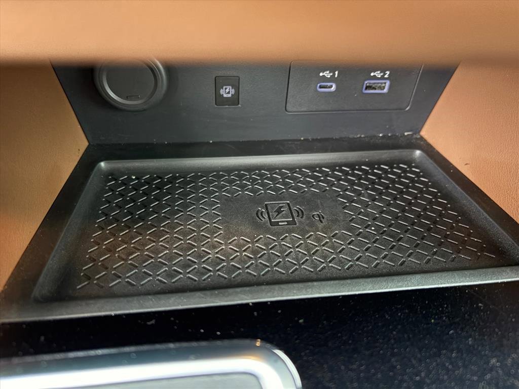 Used 2025 Nissan Pathfinder Platinum image 17