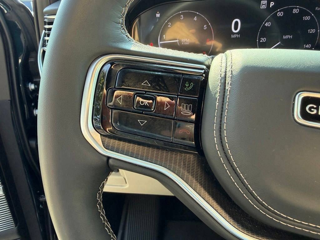 New 2026 Jeep Grand Wagoneer Summit w/ Premium Group III AWD/4WD image 18
