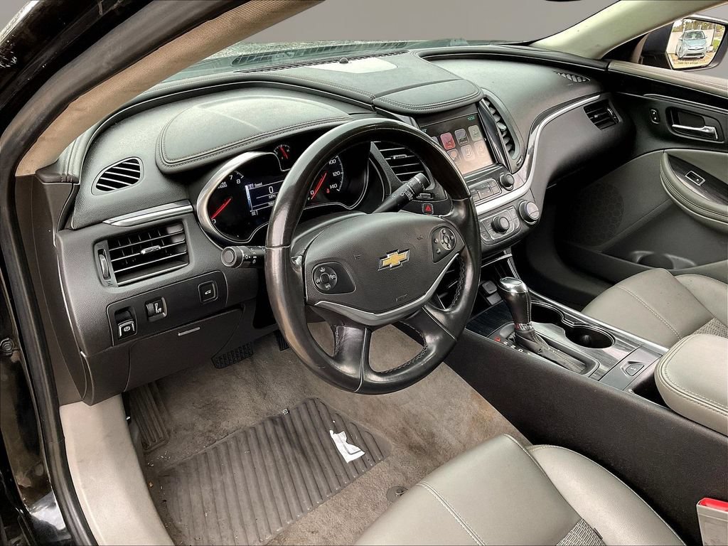 Used 2018 Chevrolet Impala LT FWD image 16
