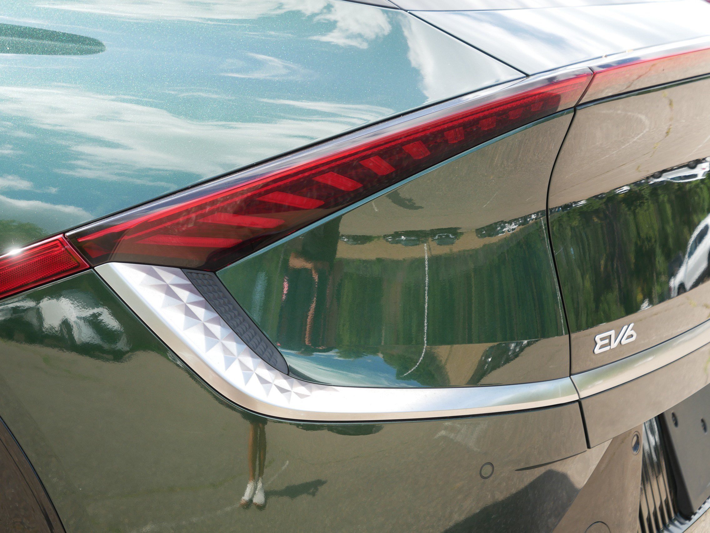 Certified 2023 Kia EV6 GT-Line AWD/4WD image 17