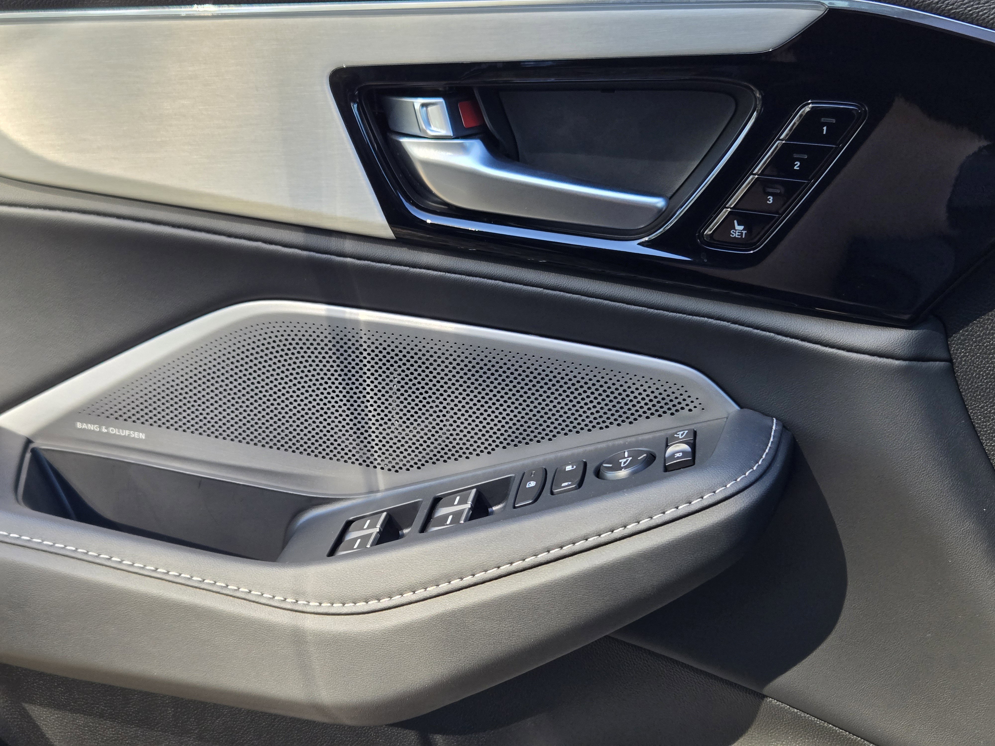 New 2026 Acura MDX FWD w/ Technology Package image 16