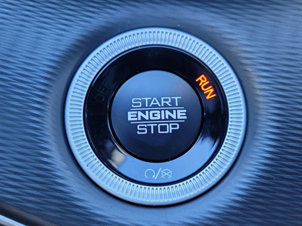 New 2025 Jeep Grand Cherokee Laredo X w/ Luxury Tech Group I image 32