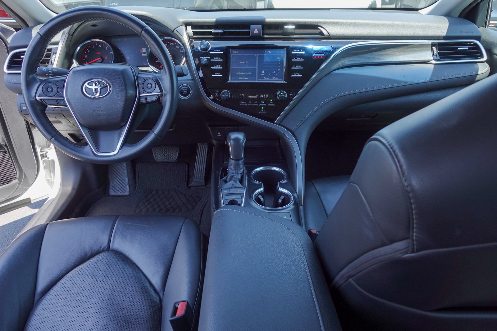 Used 2018 Toyota Camry XSE FWD image 10