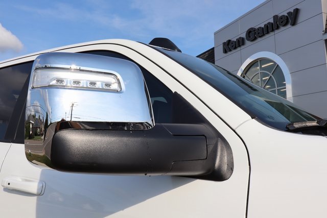 Used 2025 RAM 2500 Laramie image 2