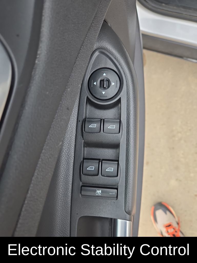 Used 2015 Ford Escape SE image 13