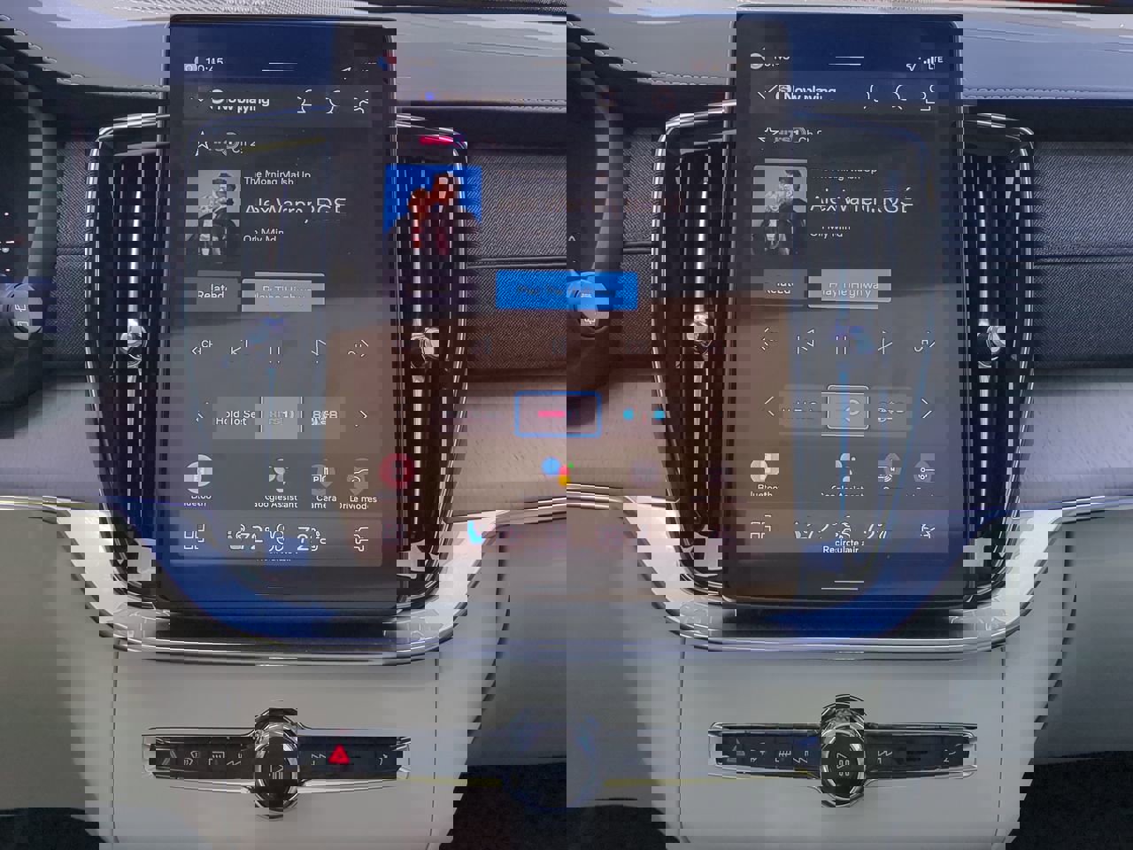 New 2026 Volvo XC90 T8 Ultra image 16