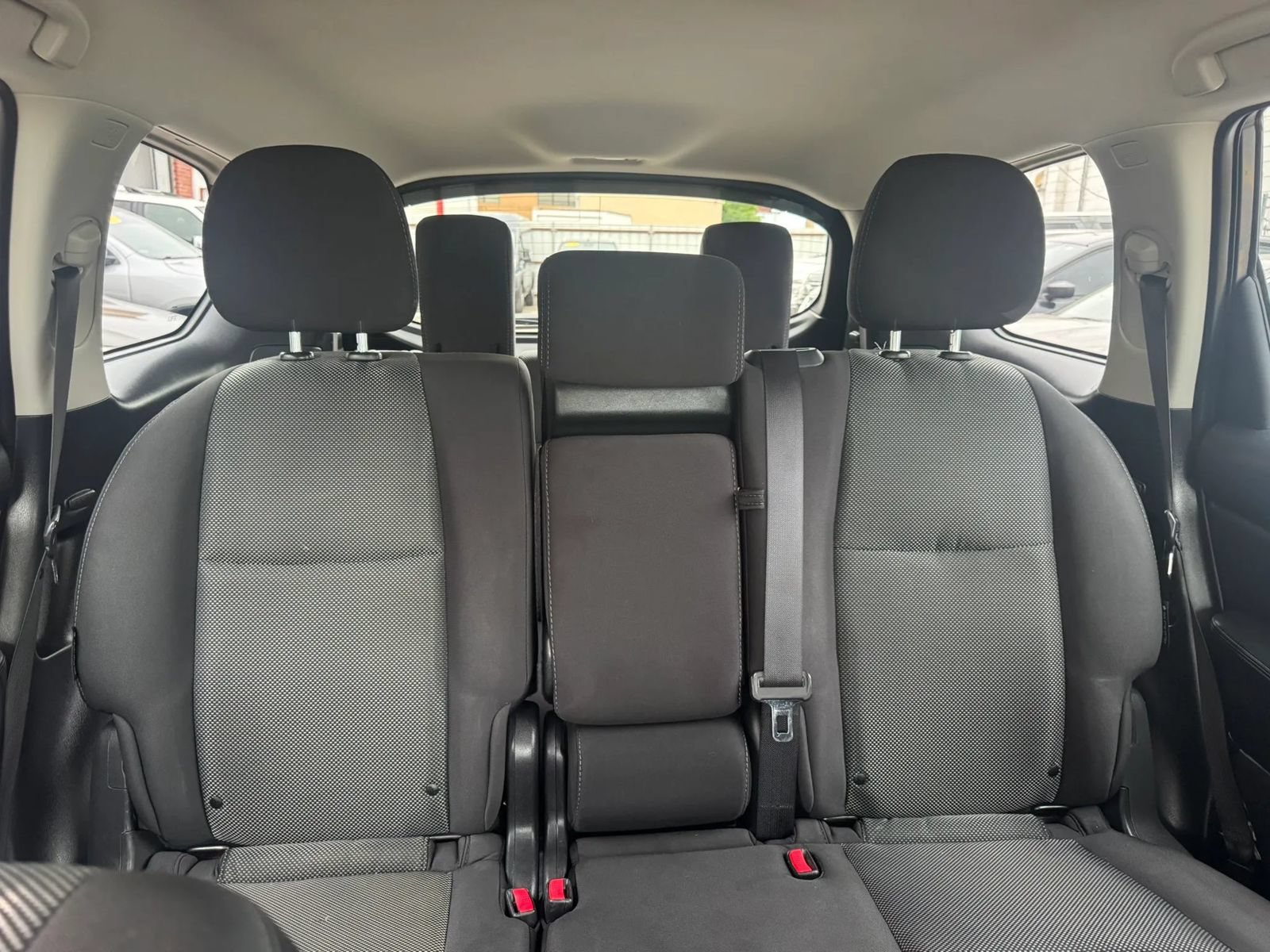 Used 2019 Nissan Pathfinder S FWD image 15