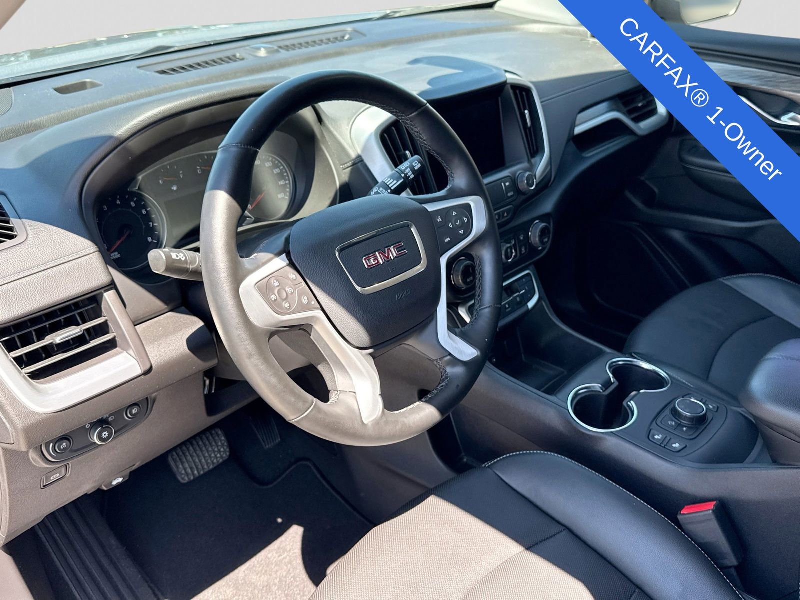 Used 2024 GMC Terrain SLT w/ Elevation Edition AWD/4WD image 2