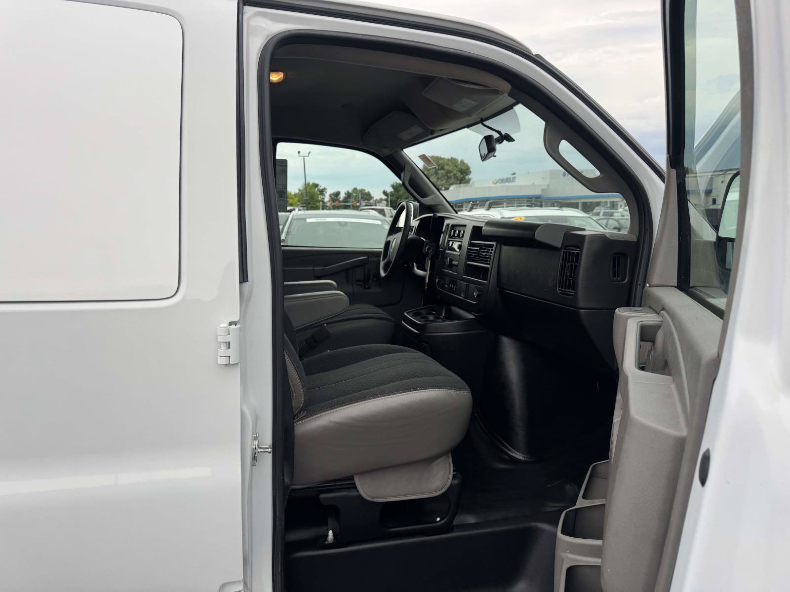 Used 2024 GMC Savana 2500 w/ Driver Convenience Package RWD image 13