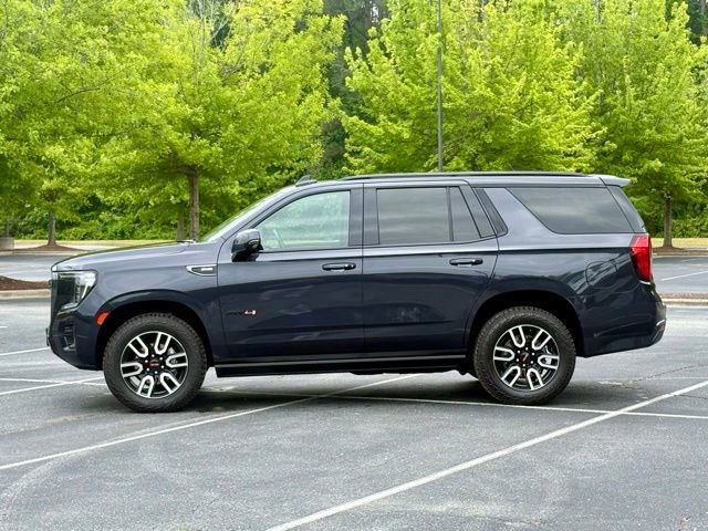 Used 2023 GMC Yukon AT4 w/ Technology Package AWD/4WD image 3