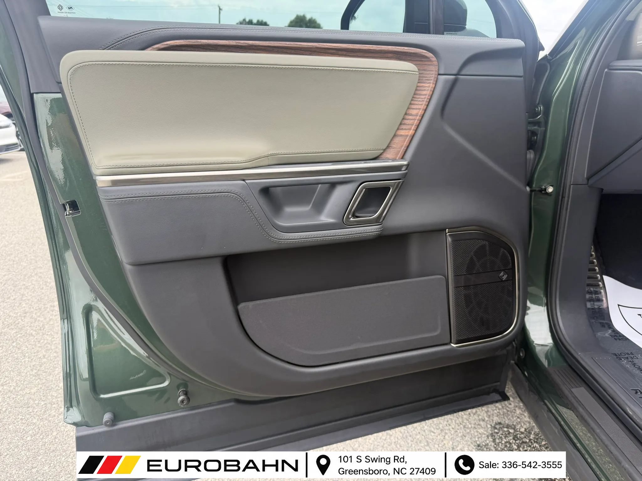 Used 2023 Rivian R1T Adventure Dual AWD/4WD image 8