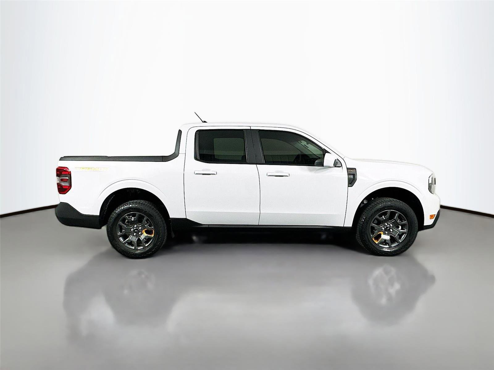 Used 2023 Ford Maverick Tremor w/ Tremor Off-Road Package AWD/4WD image 18
