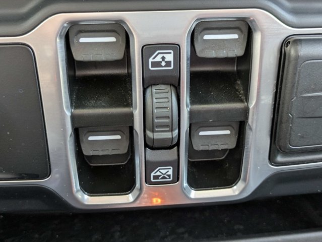 Used 2023 Jeep Gladiator Sport AWD/4WD image 22
