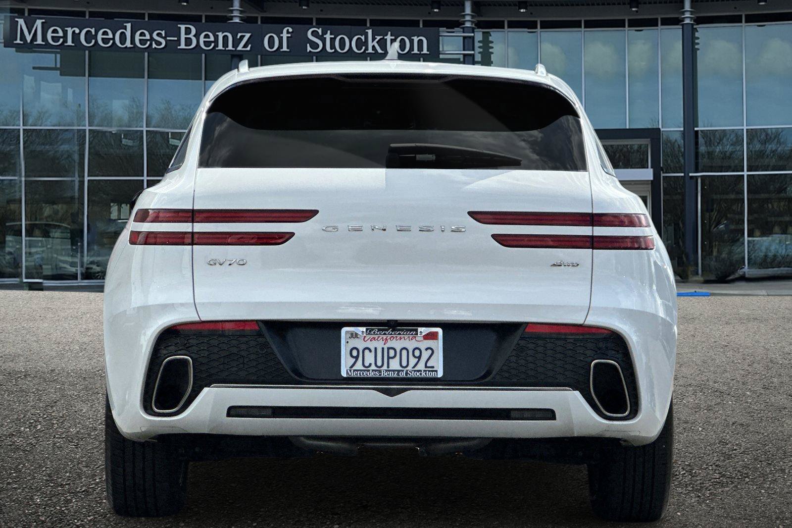 Used 2023 Genesis GV70 2.5T AWD/4WD image 5