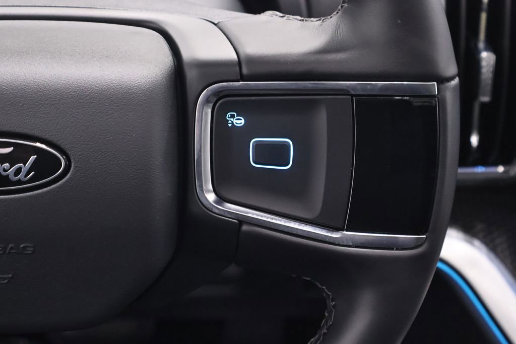 New 2026 Ford Expedition Platinum image 23