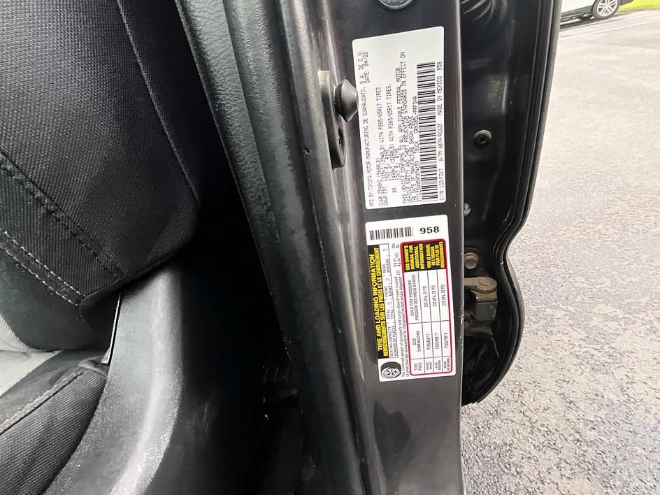 Used 2022 Toyota Tacoma TRD Sport AWD/4WD image 19