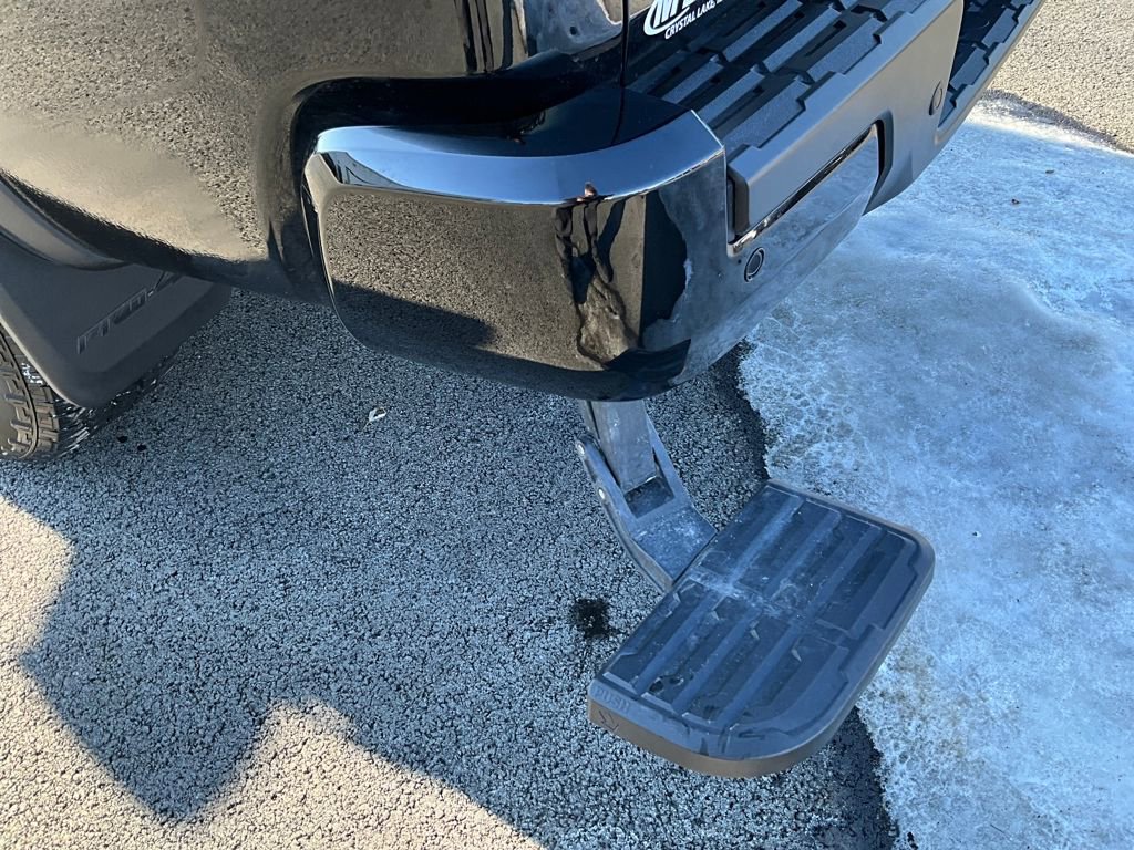 Used 2024 Nissan Frontier PRO-4X w/ Pro Convenience Package image 19