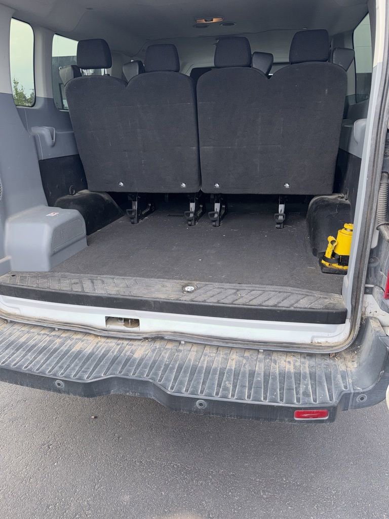 Used 2016 Ford Transit 350 XLT image 7