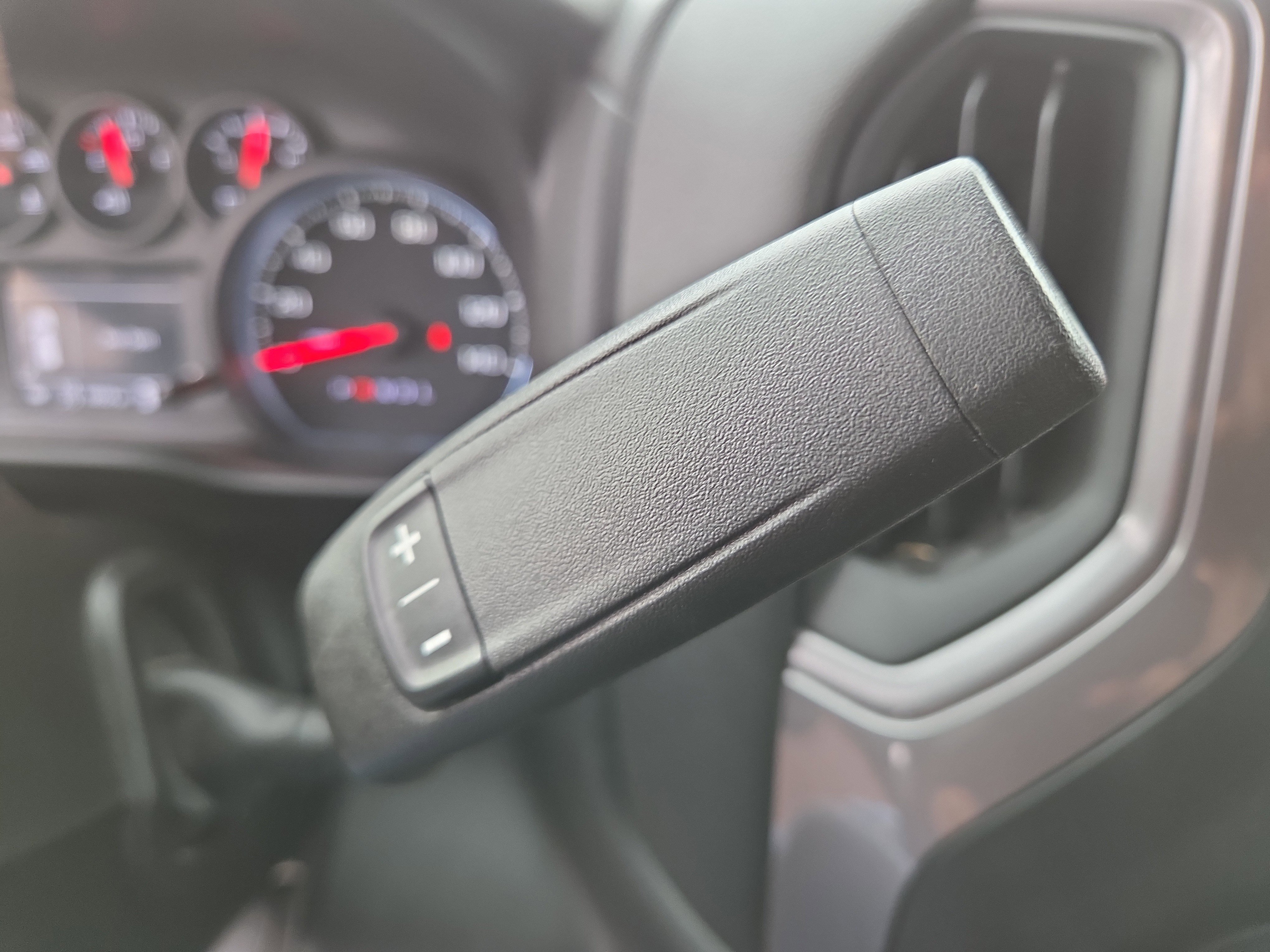 Used 2023 Chevrolet Silverado 1500 Custom image 23