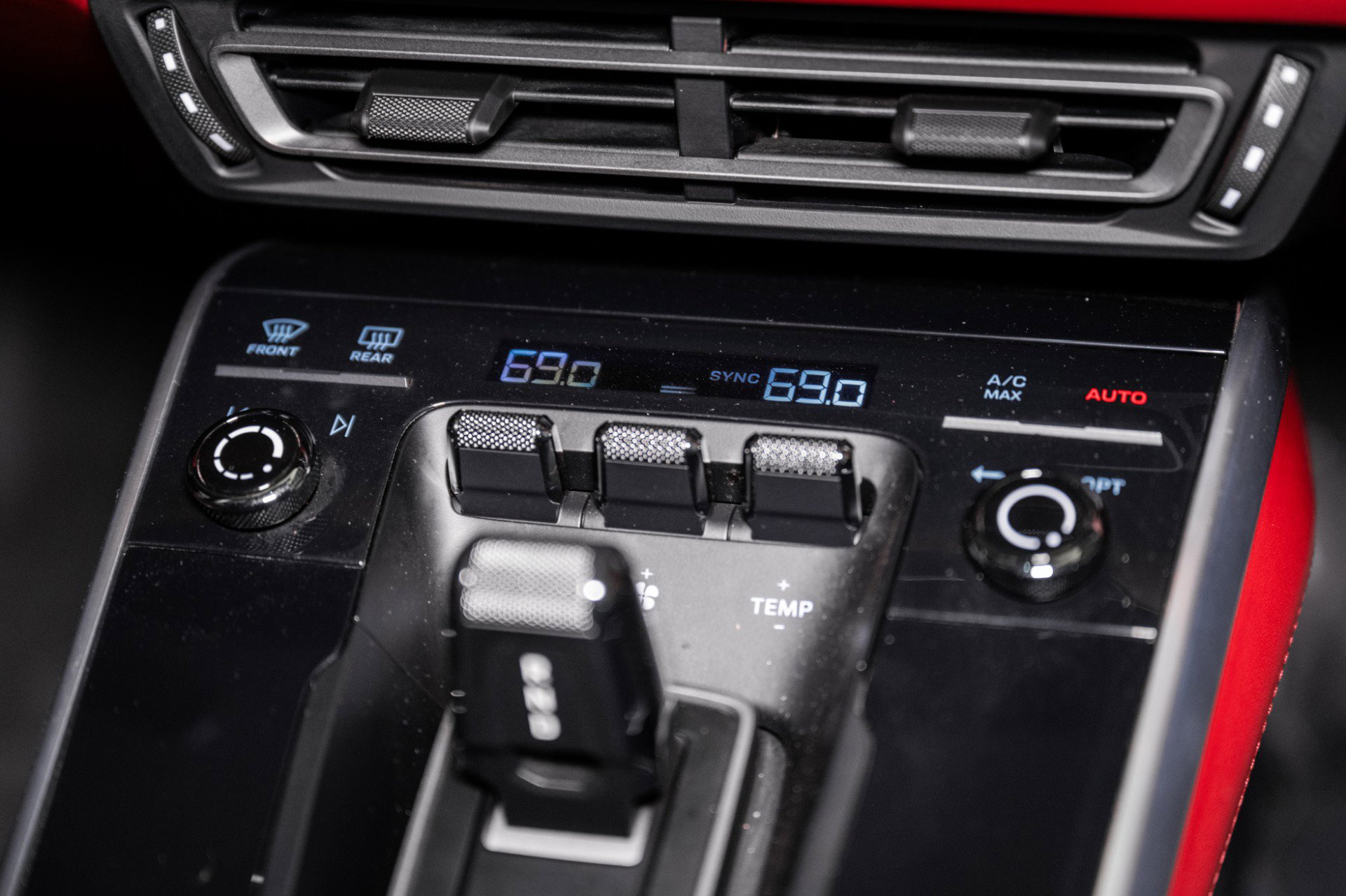 Used 2022 Porsche 911 Turbo S image 39