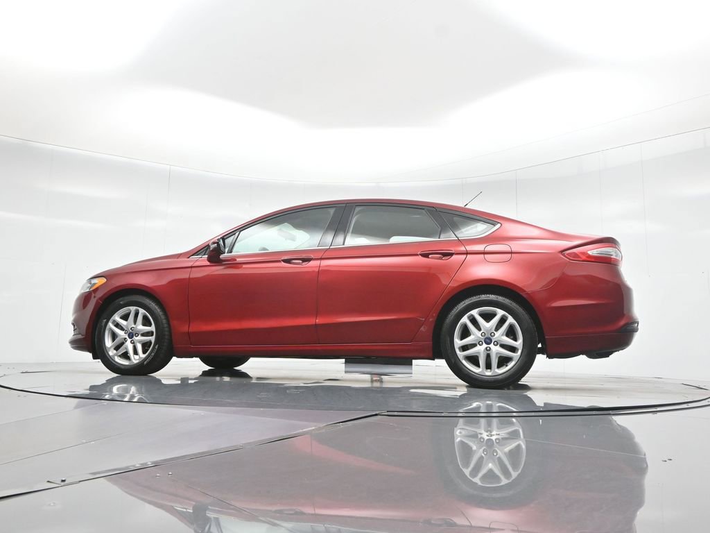 Used 2016 Ford Fusion SE FWD image 49
