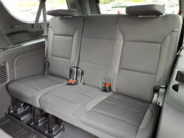 New 2026 Chevrolet Suburban LS image 9