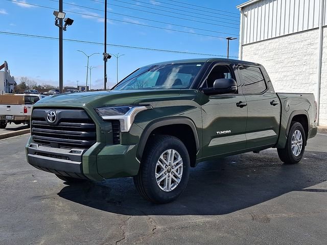 Used 2022 Toyota Tundra SR5 w/ SR5 Premium Package image 3