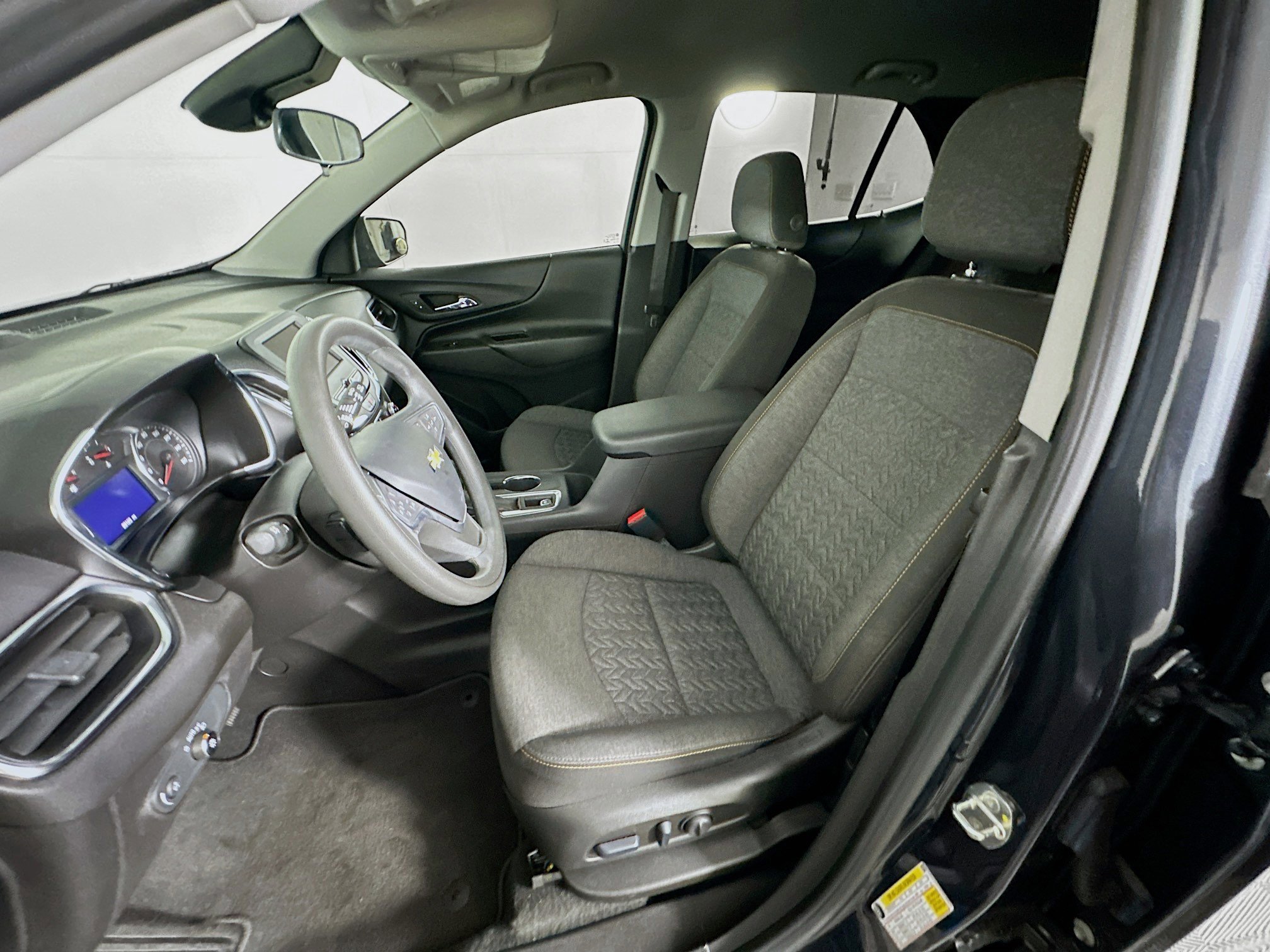 Used 2023 Chevrolet Equinox LT image 13