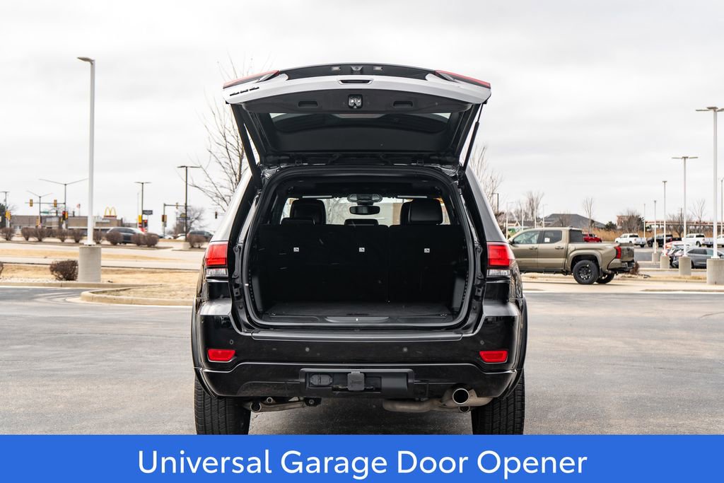 Used 2022 Jeep Grand Cherokee Laredo X image 10