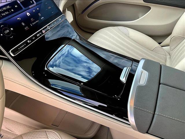 Used 2022 Mercedes-Benz EQS 450+ Sedan image 14
